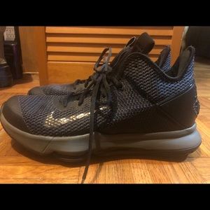 Nike lebron witness 4 basketball shoes